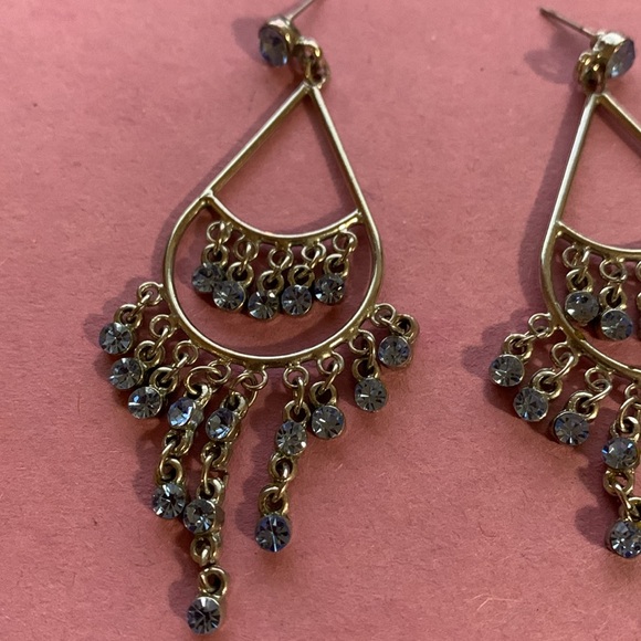 Gorgeous chandelier earrings - Picture 3 of 5